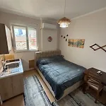 Perfect Location * Τίρανα